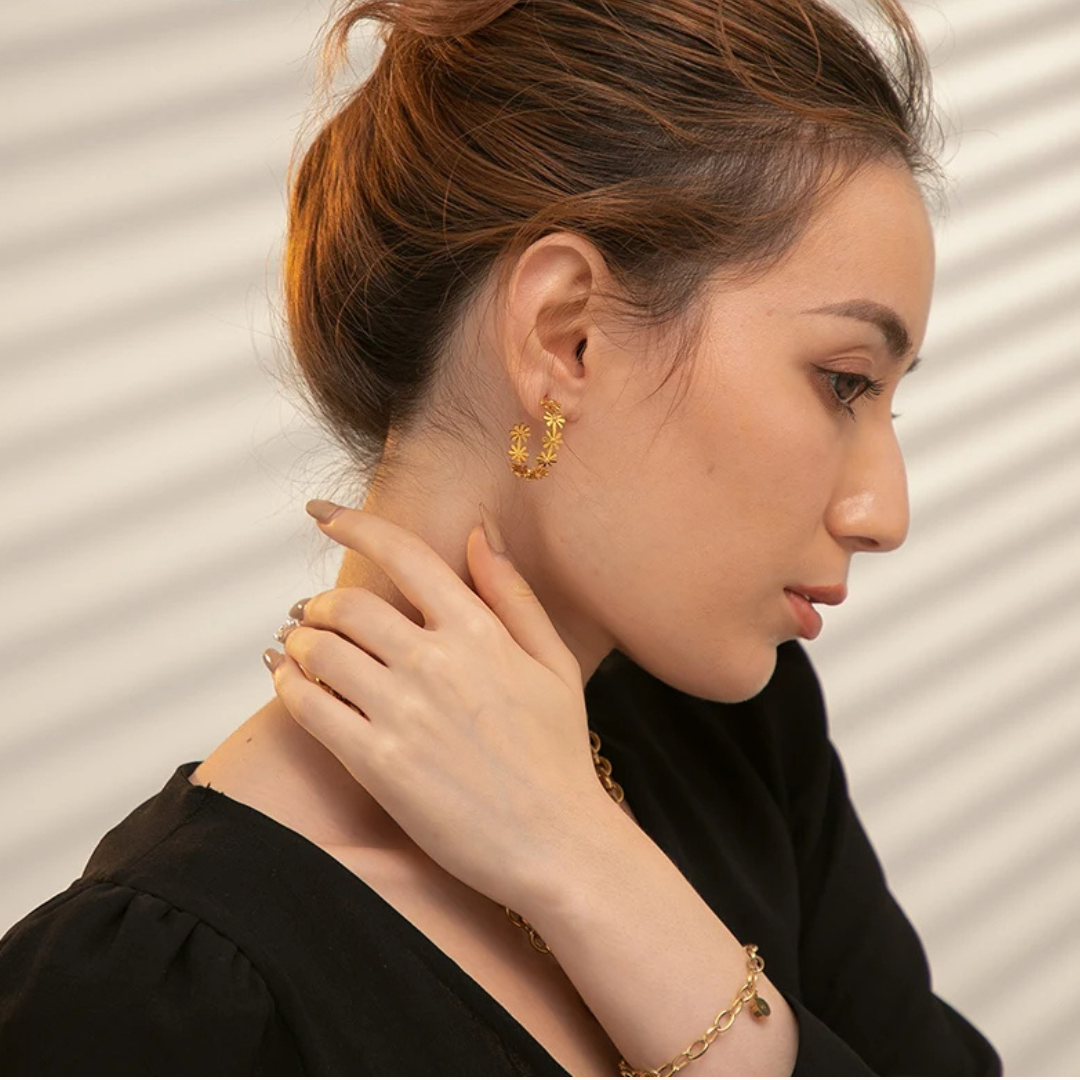 Flower Twist Hoop Earrings