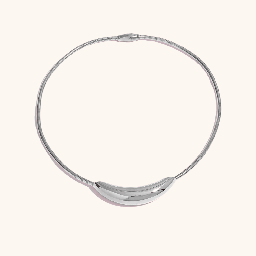 Curved Choker Necklace