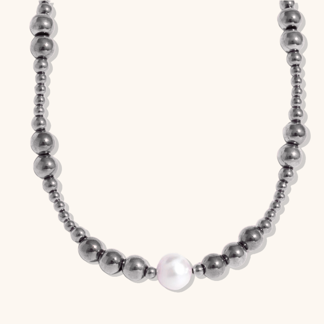 Pearl Centerpiece Necklace