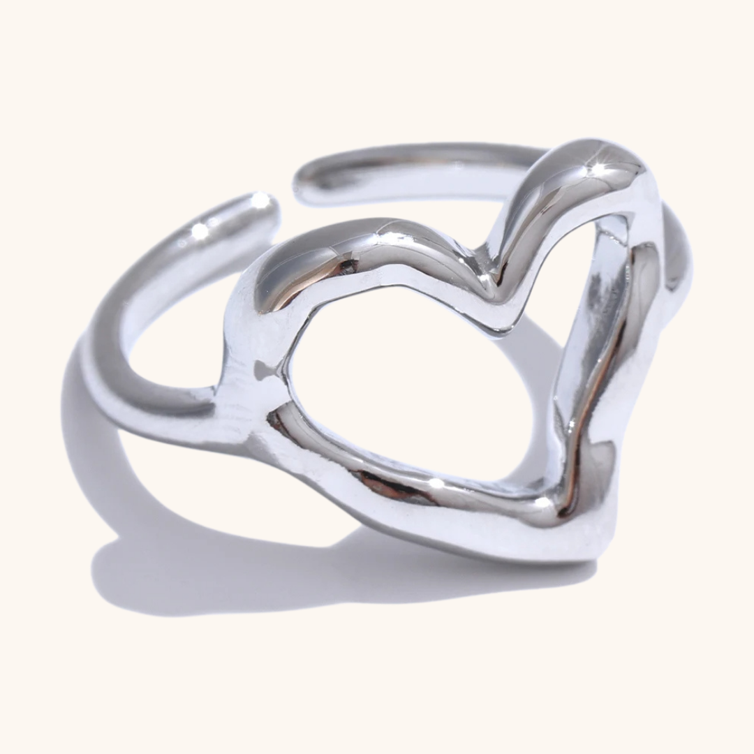 Hollow Heart Ring