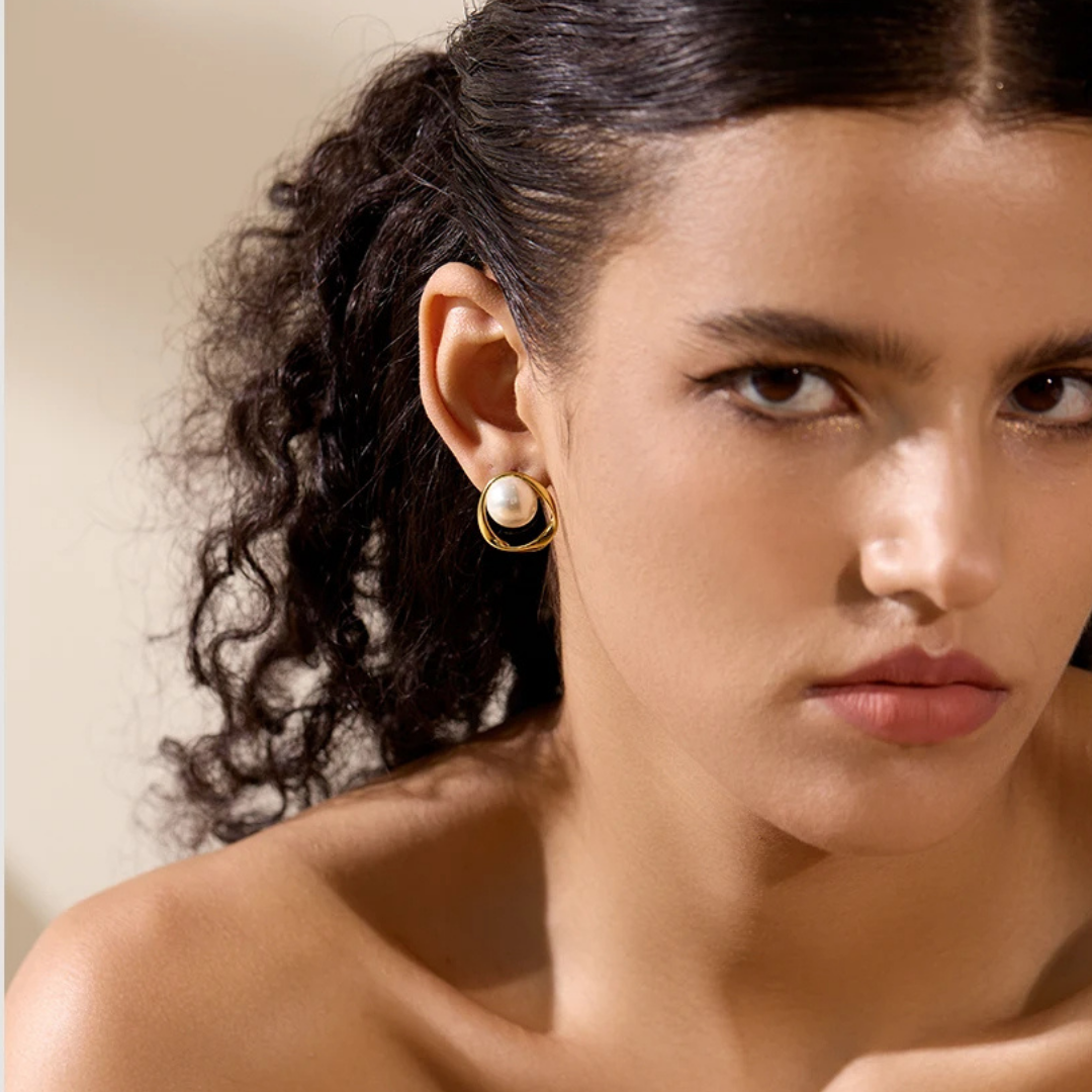 Pearl Hollow Stud Earrings