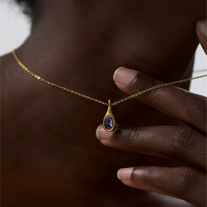 Halskette mit Amethyst-Wassertropfen-Anhänger