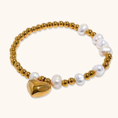 Perlenarmband mit Herzanhänger